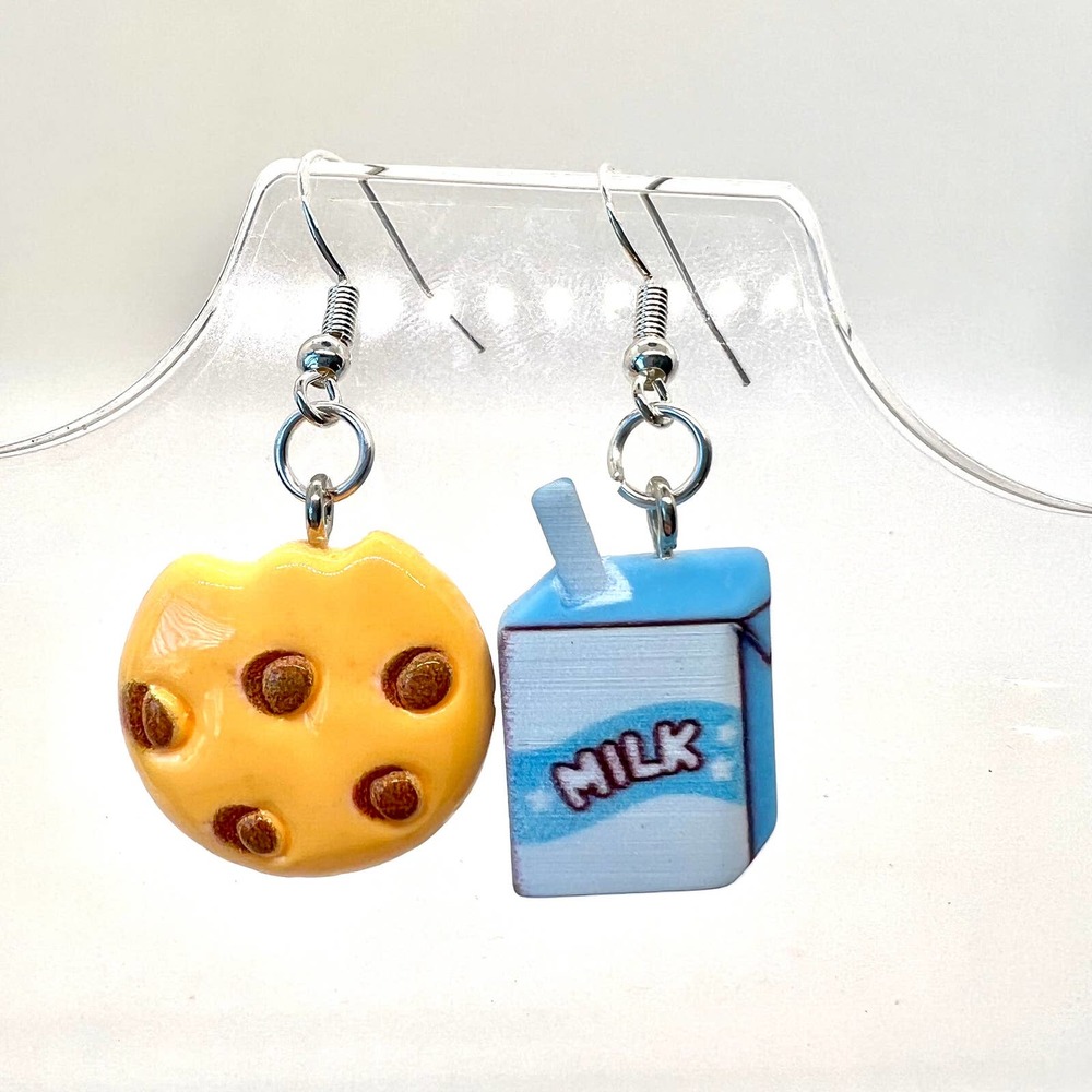 Milk & Cookies Earrings - Chocolate Chip Cookies - Mismatch Earrings